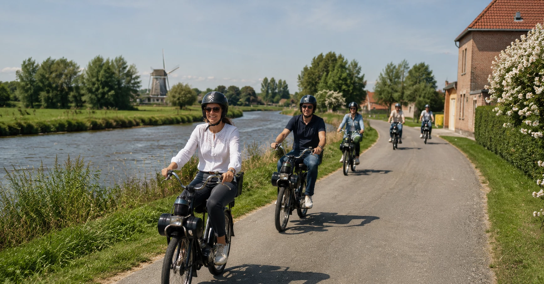 Solex hire in West Flanders with overnight stay at the Herenhuis B&B