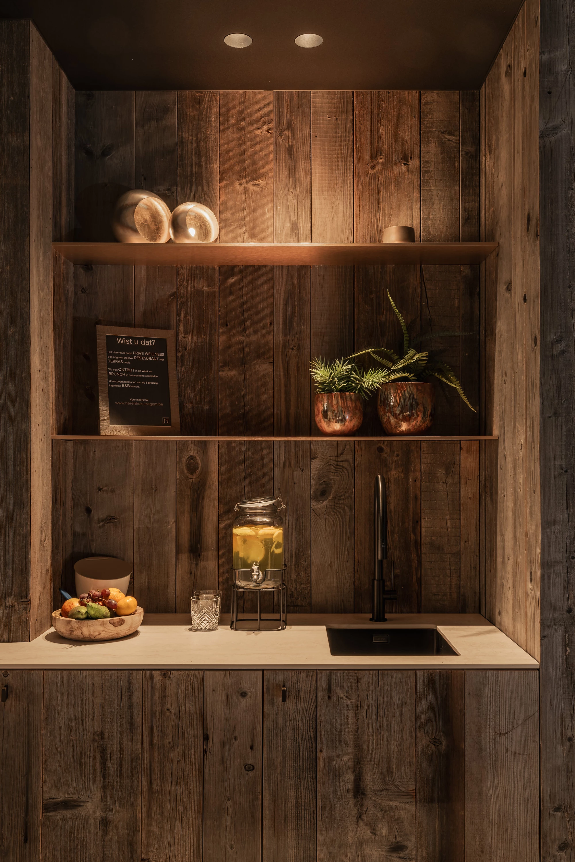 Fruit en vruchtenwater Priv&eacute; wellness Herenhuis Izegem