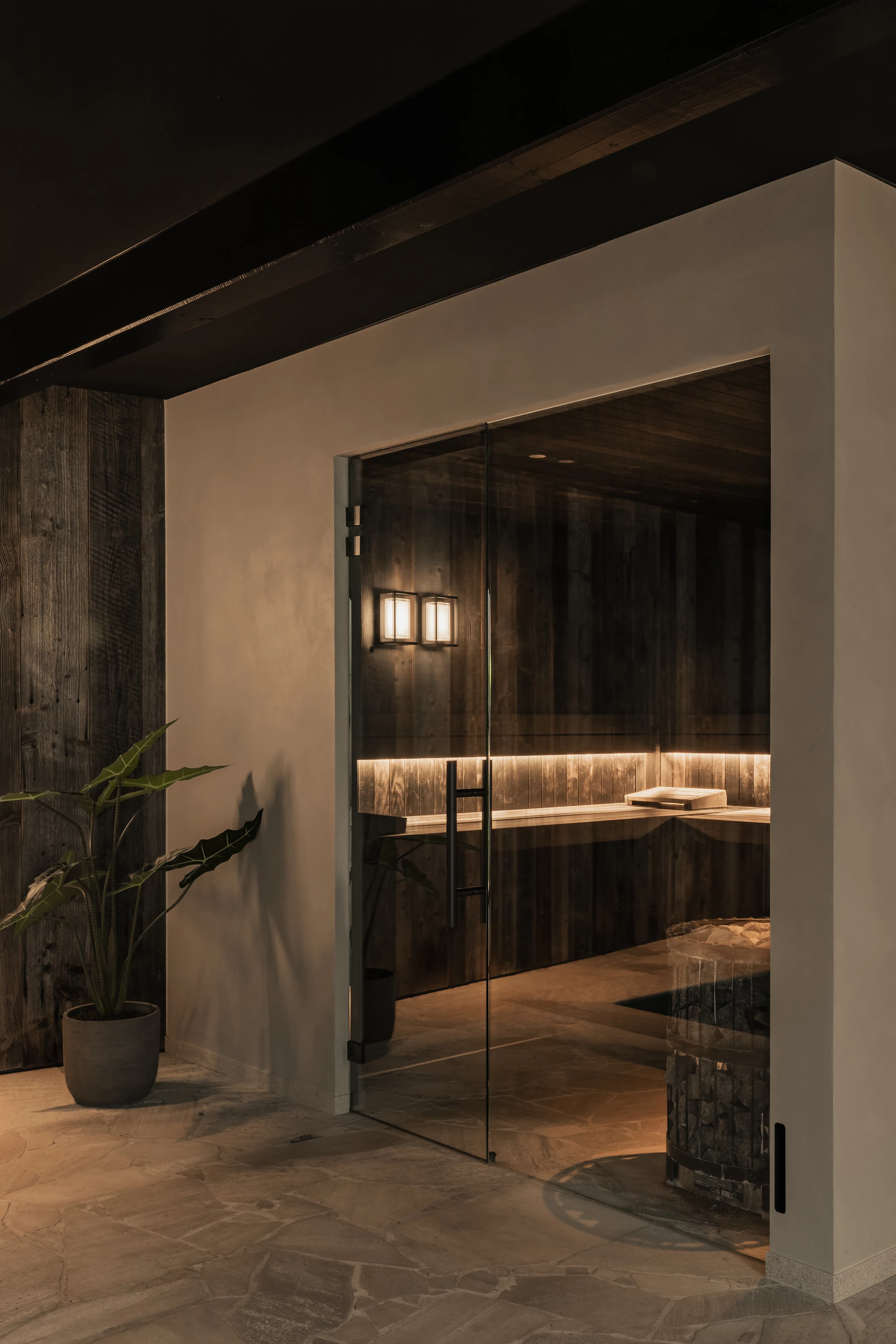 Sauna en plant Priv&eacute; wellness Herenhuis Izegem